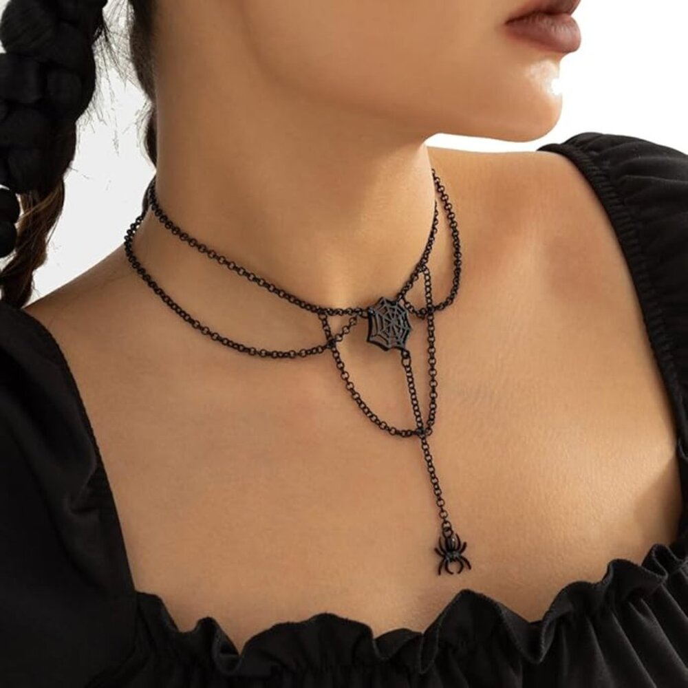Halloween spider necklace